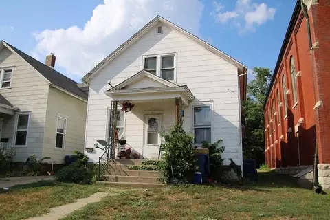 821 4th St, Lasalle, IL 61301