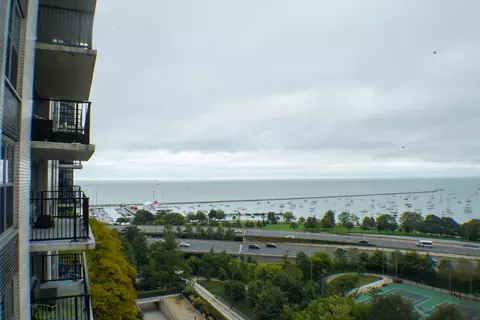 400 E Randolph St #1405, Chicago, IL 60601 photo 3