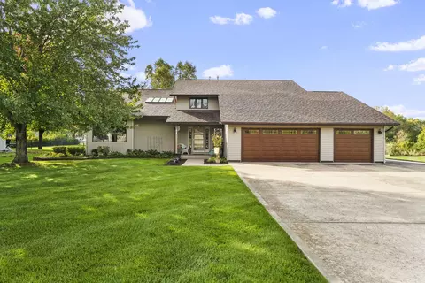 695 W 2nd St, Braidwood, IL 60408