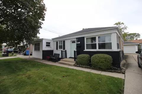 8136 S Scottsdale Ave, Chicago, IL 60652