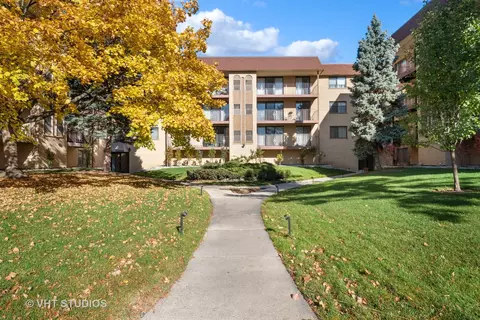 7100 W Cullom Ave #219, Norridge, IL 60706