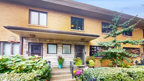 3532 N Pine Grove Ave # a, Chicago, IL 60657