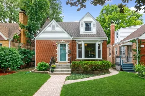2014 Dobson St, Evanston, IL 60202 photo 2