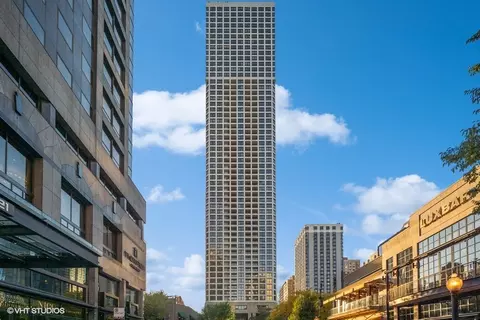 1030 N State St #7K, Chicago, IL 60610