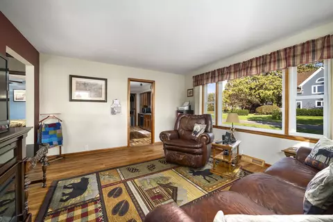 180 Monroe St, South Wilmington, IL 60474 photo 5