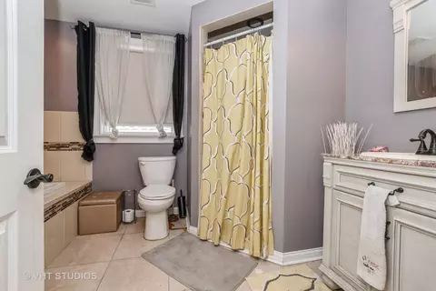 1512 E 84th Pl, Chicago, IL 60619 photo 13