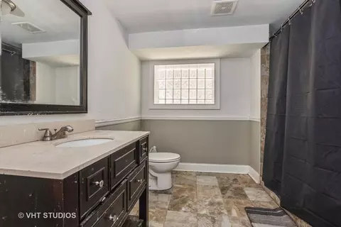 1512 E 84th Pl, Chicago, IL 60619 photo 9
