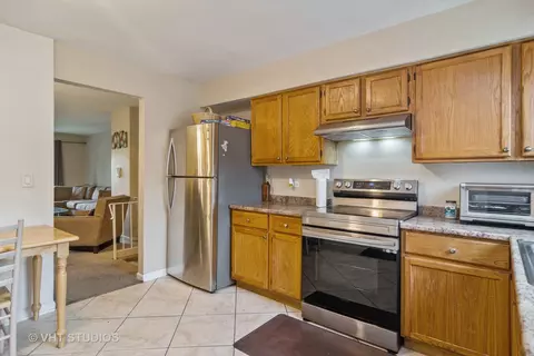 499 Mchenry Rd #1B, Wheeling, IL 60090 photo 3