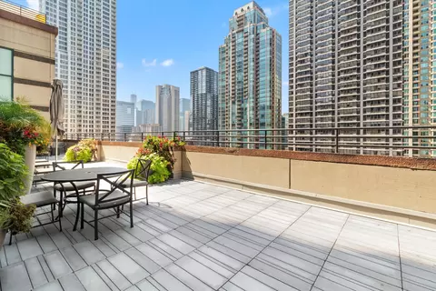 100 E Huron St #2501, Chicago, IL 60611 photo 19