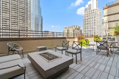 100 E Huron St #2501, Chicago, IL 60611 photo 20