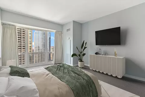 100 E Huron St #2501, Chicago, IL 60611 photo 7