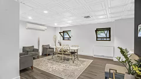 253 E Delaware Pl #13A, Chicago, IL 60611 photo 11