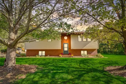 36685 N Edward Ave, Lake Villa, IL 60046