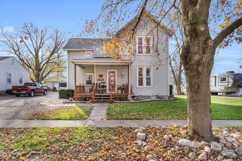 113 Illinois St, Sibley, IL 61773