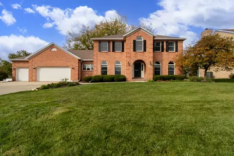 2106 Hackberry Rd, Bloomington, IL 61704