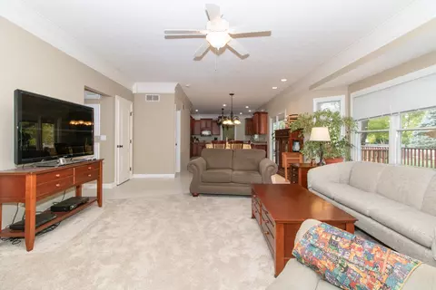 2106 Hackberry Rd, Bloomington, IL 61704 photo 7