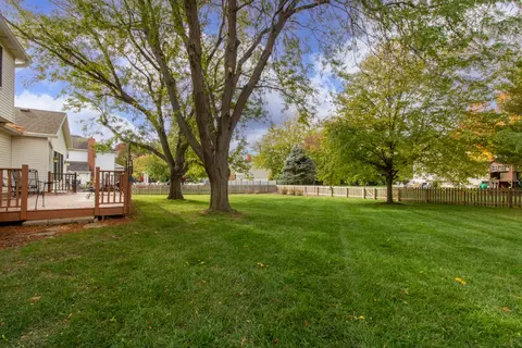 2106 Hackberry Rd, Bloomington, IL 61704 photo 47