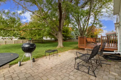 2106 Hackberry Rd, Bloomington, IL 61704 photo 44