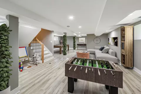 1739 E 83rd Pl, Chicago, IL 60617 photo 19