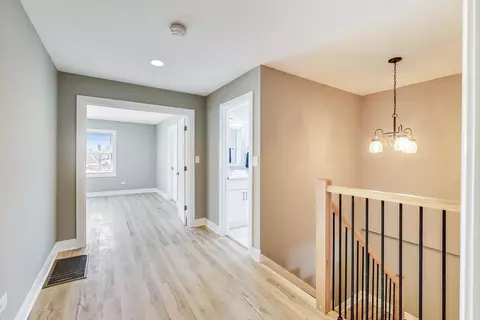 1739 E 83rd Pl, Chicago, IL 60617 photo 10