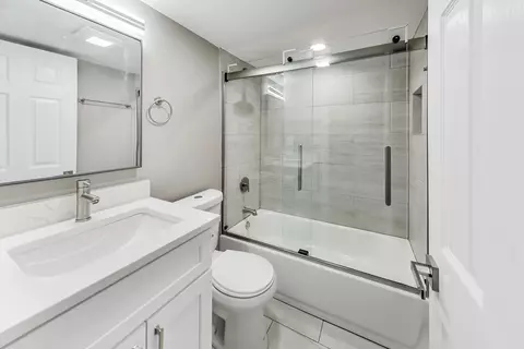 1739 E 83rd Pl, Chicago, IL 60617 photo 21