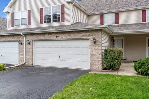 12014 Baneberry Dr #27, Roscoe, IL 61073