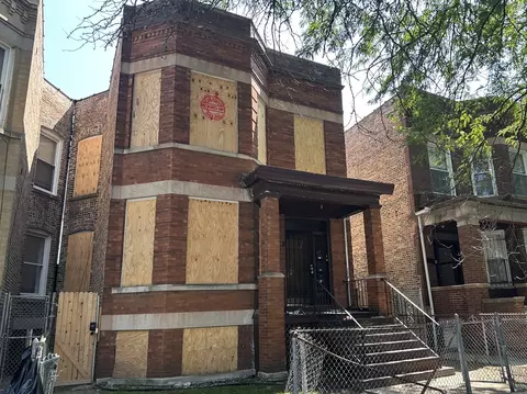 7239 S Champlain Ave, Chicago, IL 60619