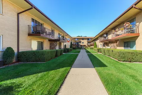 6140 S Kensington Ave #1A, Countryside, IL 60525