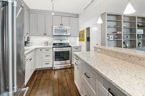 40 E Cedar St #15C, Chicago, IL 60611 photo 13