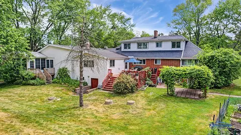 1320 N Cedar Lake Rd, Lake Villa, IL 60046