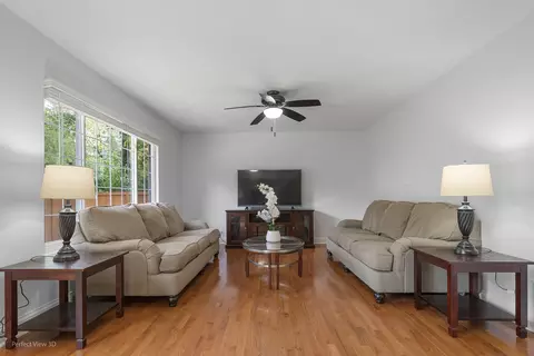 520 Bourbon Ln, Naperville, IL 60565 photo 12