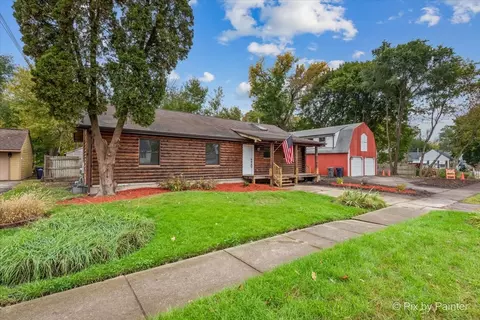 606 Kirk Ave, Elgin, IL 60120