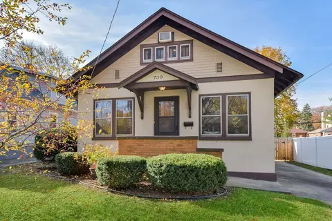730 Wilder St, Aurora, IL 60506