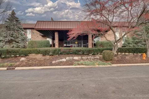 1049 W Ogden Ave #305, Naperville, IL 60563