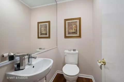 Undisclosed, Evanston, IL 60203 photo 16