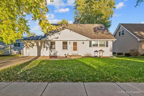 471 Melrose Ct, Elgin, IL 60123