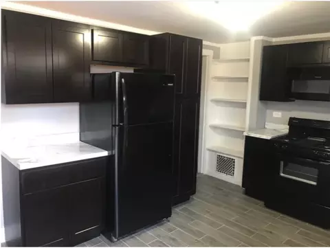 76 E 37th St, Chicago, IL 60653 photo 2
