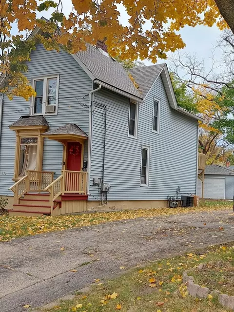 474 Addison St, Elgin, IL 60120