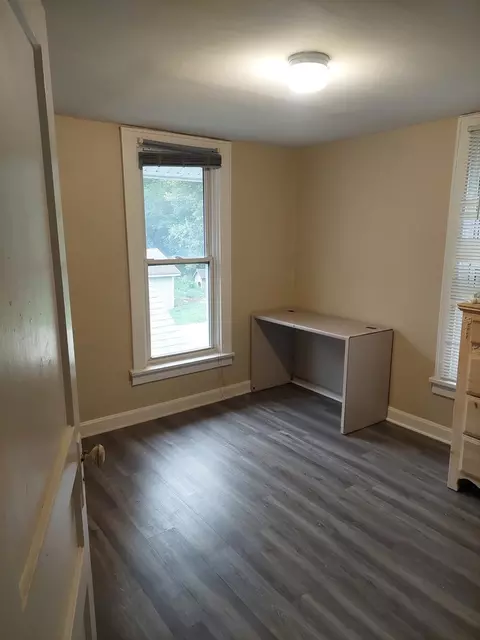 Bedroom - 474 Addison St, Elgin, IL 60120 photo 1 of 4