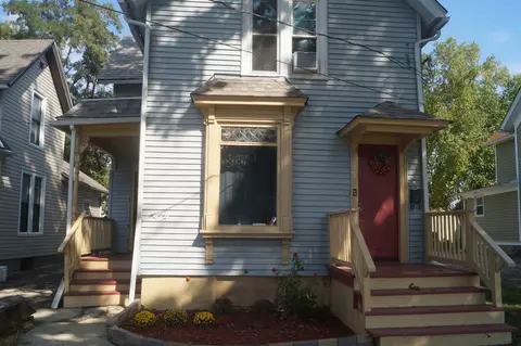 Exterior - 474 Addison St, Elgin, IL 60120 photo 4 of 4