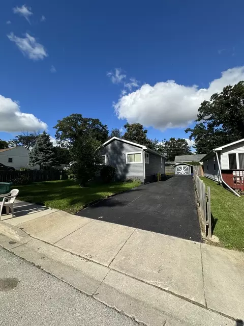 907 Westwood Ave, Joliet, IL 60436