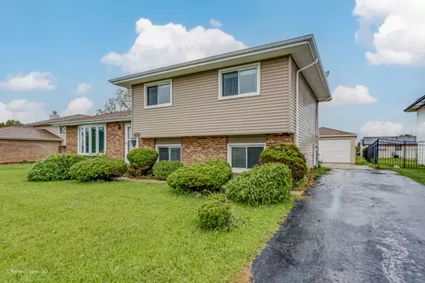 4104 Russet Way, Country Club Hills, IL 60478