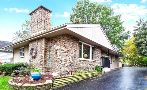 15506 Lamon Ave, Oak Forest, IL 60452