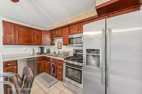 1126 E 83rd St #A, Chicago, IL 60619 photo 5