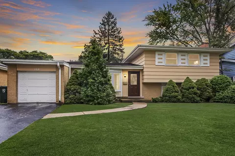 109 W Orchard Pl, Mount Prospect, IL 60056