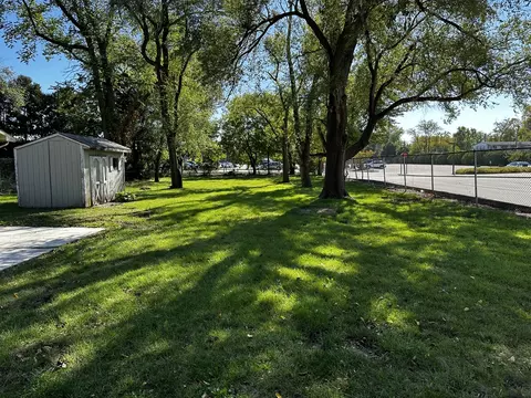 5 Ross Dr, Bloomington, IL 61701 photo 4