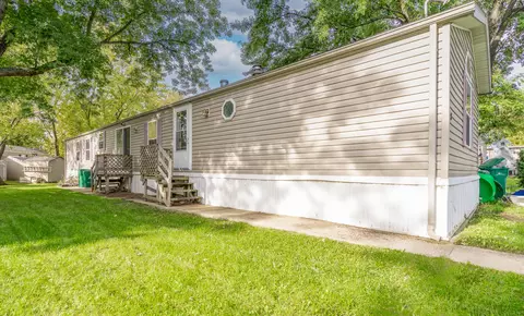 18 Birch St, Minooka, IL 60447