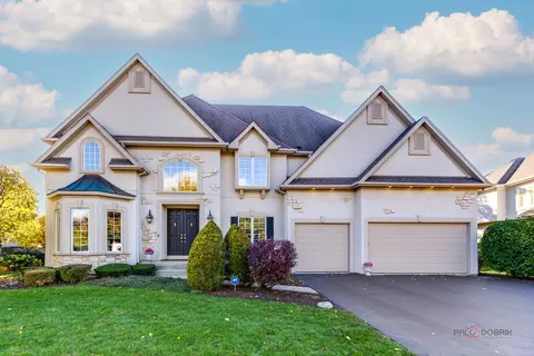2014 Broadmoor Ln, Vernon Hills, IL 60061