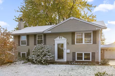 710 Cascade Ave, Romeoville, IL 60446