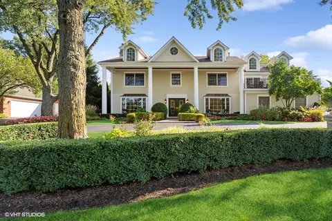 4 Charleston Rd, Hinsdale, IL 60521